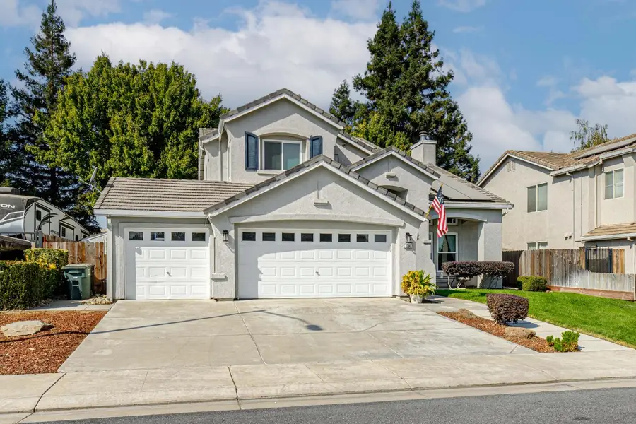 934 Fallbrook Court, Escalon, CA 95320 - #3