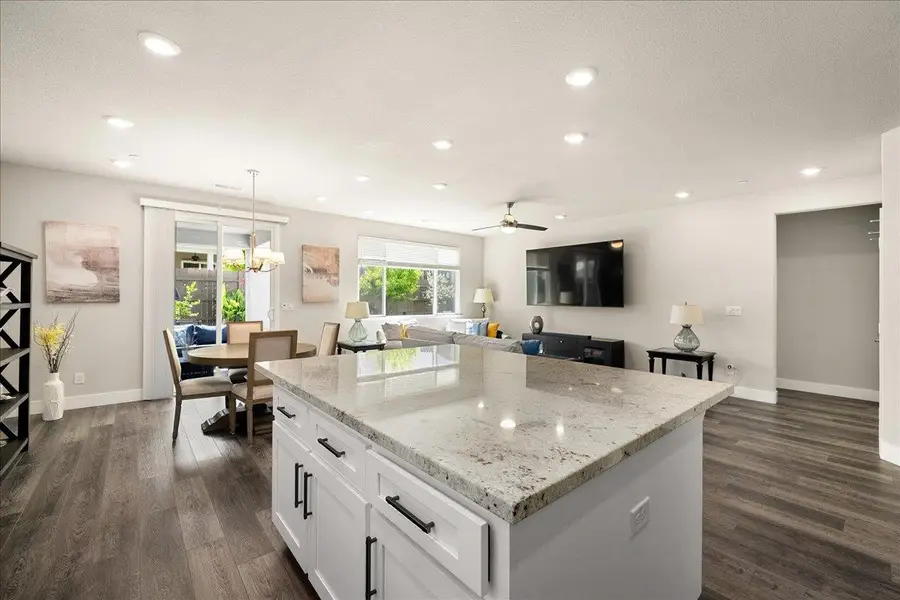 637 Buffalo Trail Court, Rocklin, CA 95765 - #3