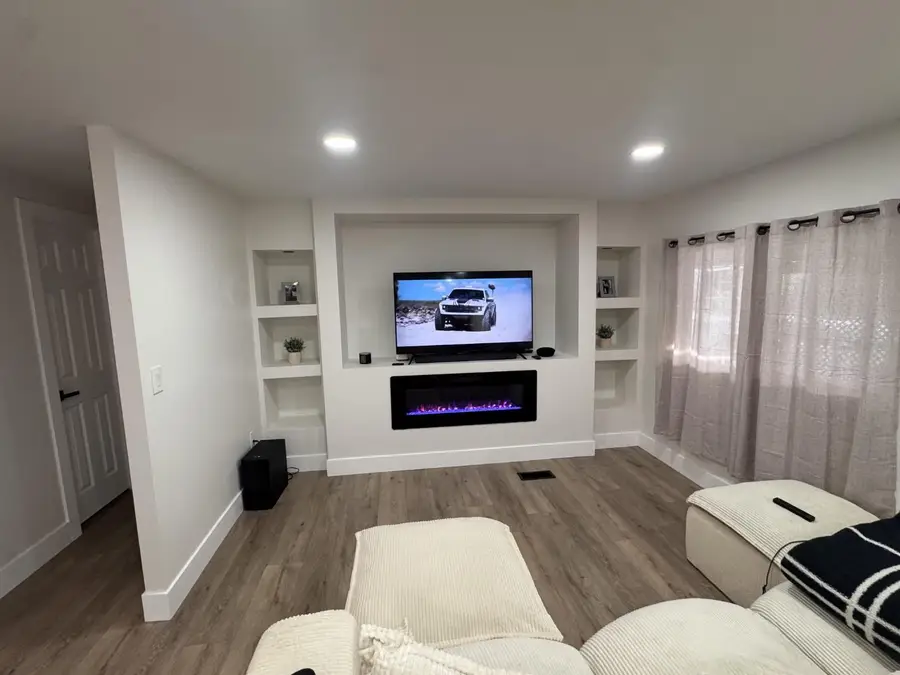 137 Davis Avenue, Sacramento, CA 95823 - #3