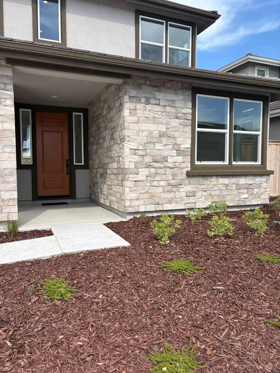 2082 Gravel Bar Way, Sacramento, CA 95832 - #2