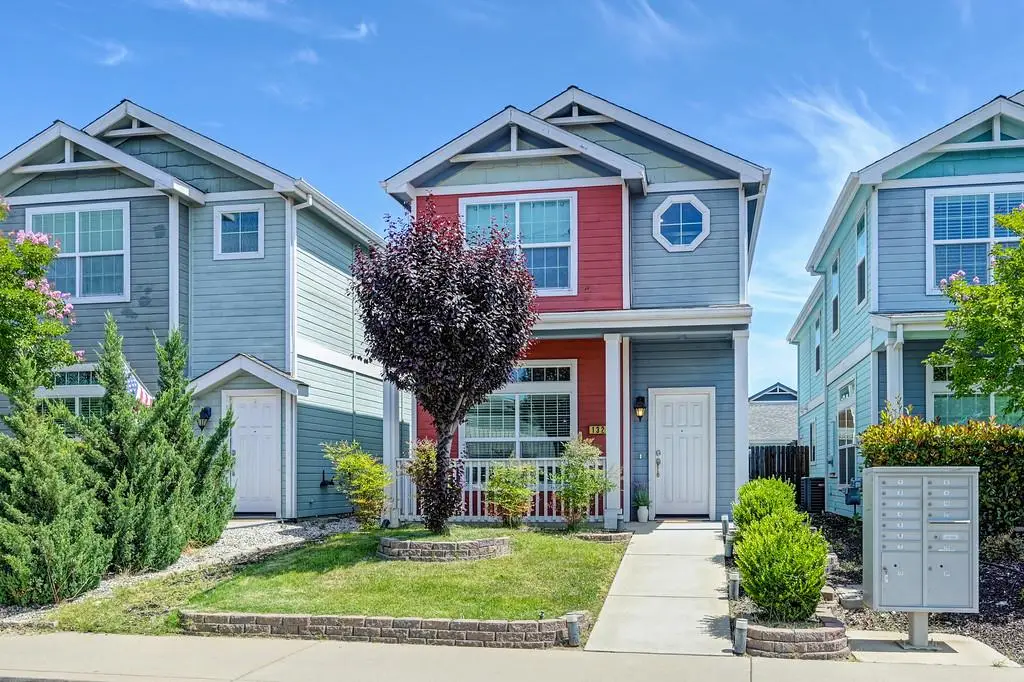 132 Ivy Street, Roseville, CA 95678 - #1