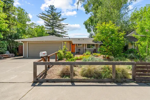 432 Delta Dr, Woodland, CA 95695