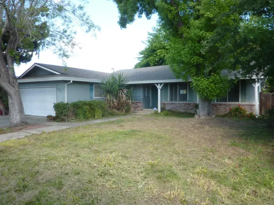 8228 Richland Way, Stockton, CA 95209 - #2