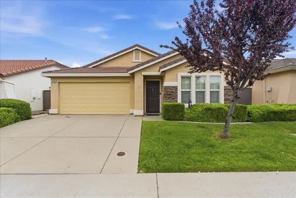 1498 Bushy Tail Street, Roseville, CA 95747