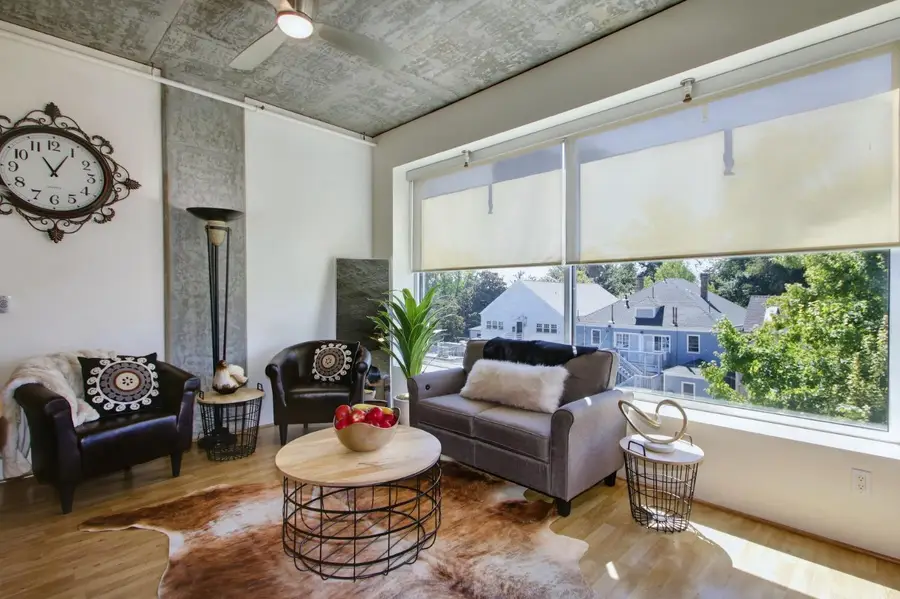 1818 L Street #415, Sacramento, CA 95811 - #2