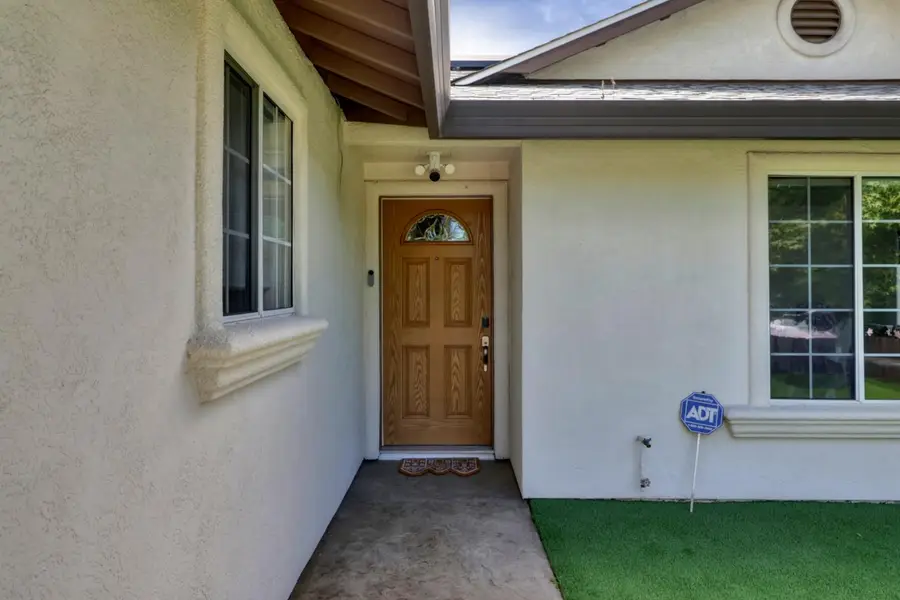 5522 21st Avenue, Sacramento, CA 95820 - #2