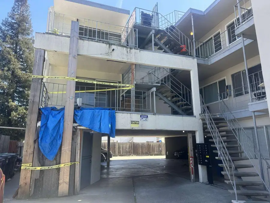 1277 Russell Way, Hayward, CA 94541 - #2