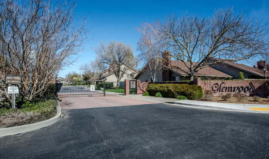 962 W Cross Street, Woodland, CA 95695 - #3
