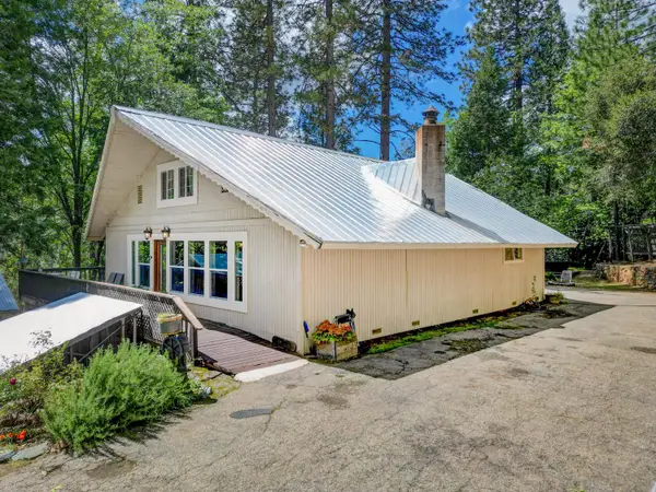 238 Cedar Drive, Hathaway Pines, CA 95233