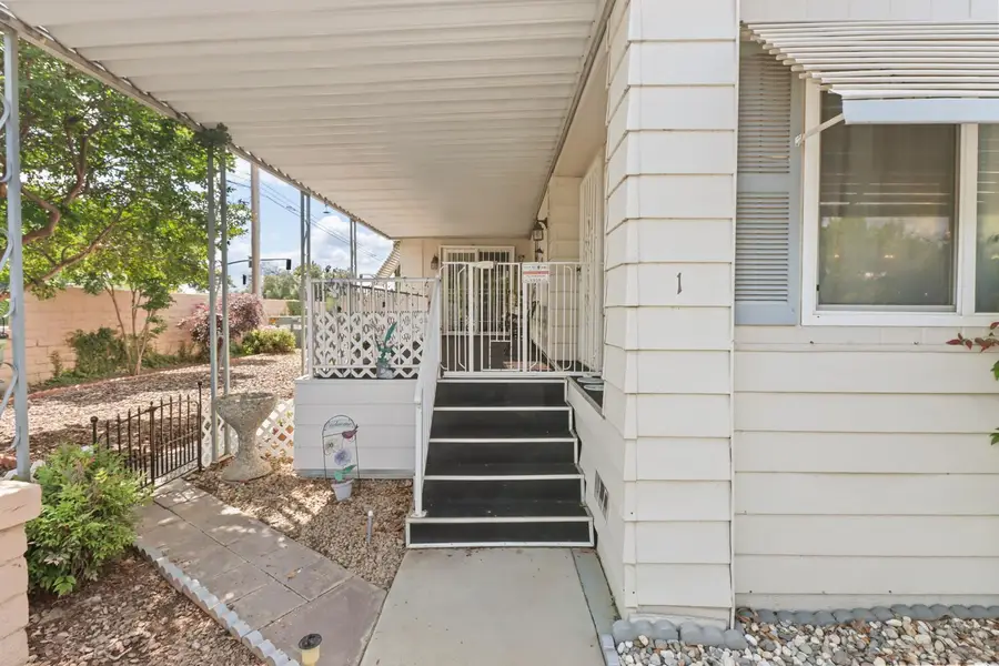 1 Millbrook Circle, Sacramento, CA 95828 - #3