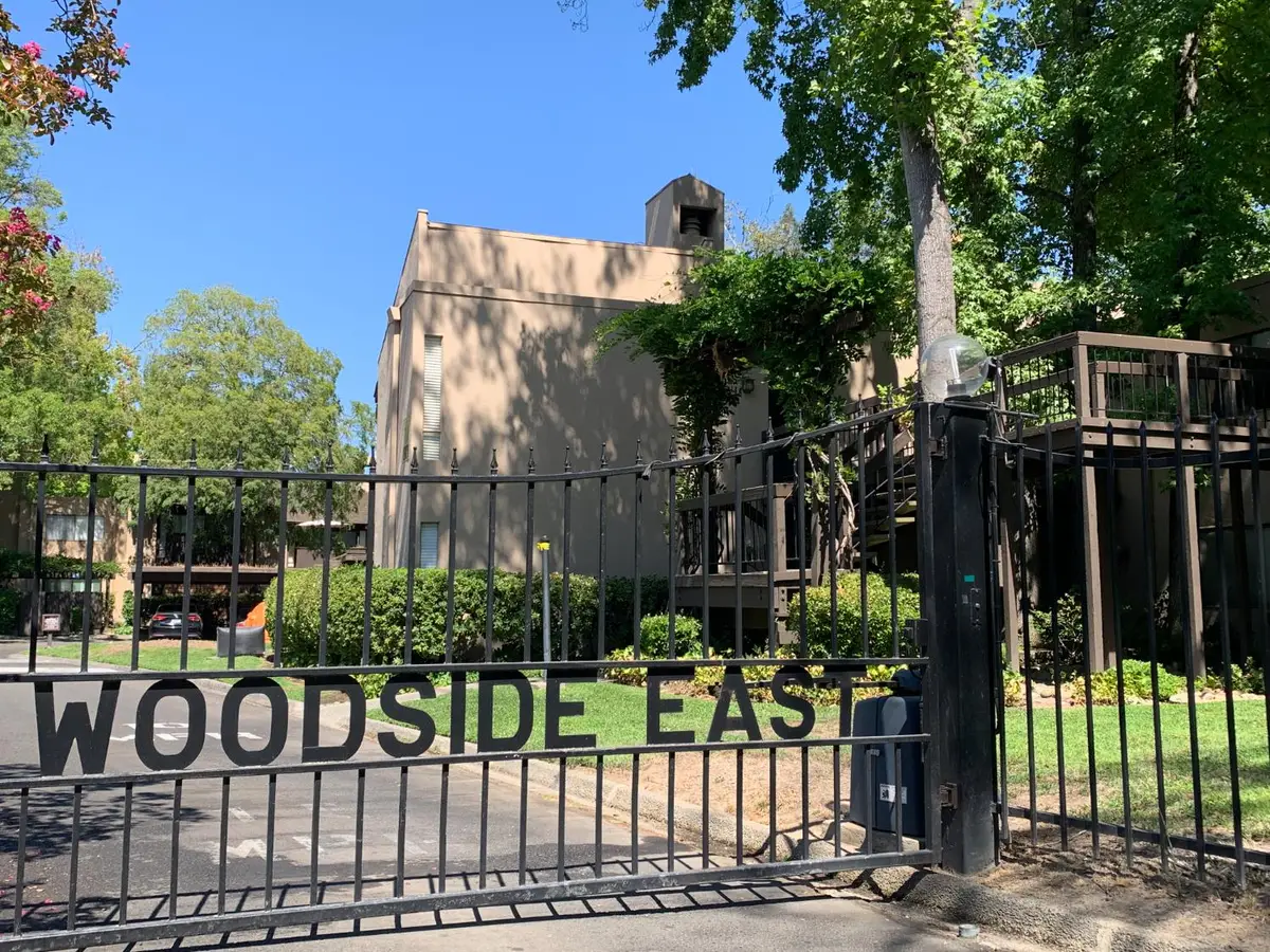 700 Woodside Ln E #5, Sacramento, CA 95825 - #1