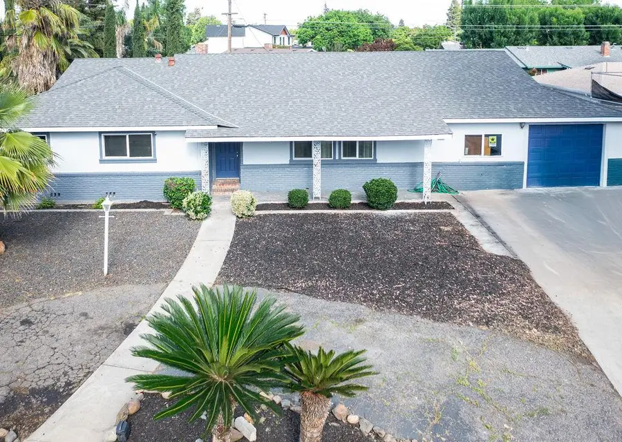 1124 Lakewood Avenue, Modesto, CA 95355 - #2