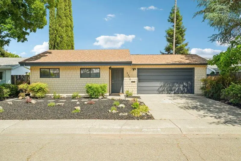 2606 Bueno Drive, Davis, CA 95616 - #1
