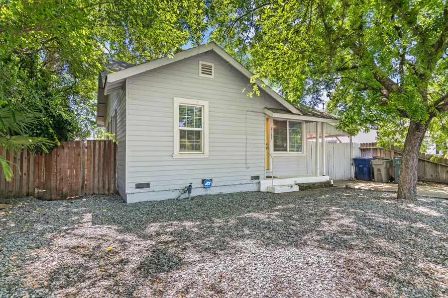 2032 South Avenue, Sacramento, CA 95838 - #2