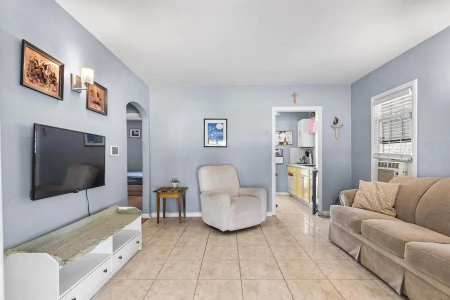 2032 South Avenue, Sacramento, CA 95838 - #3