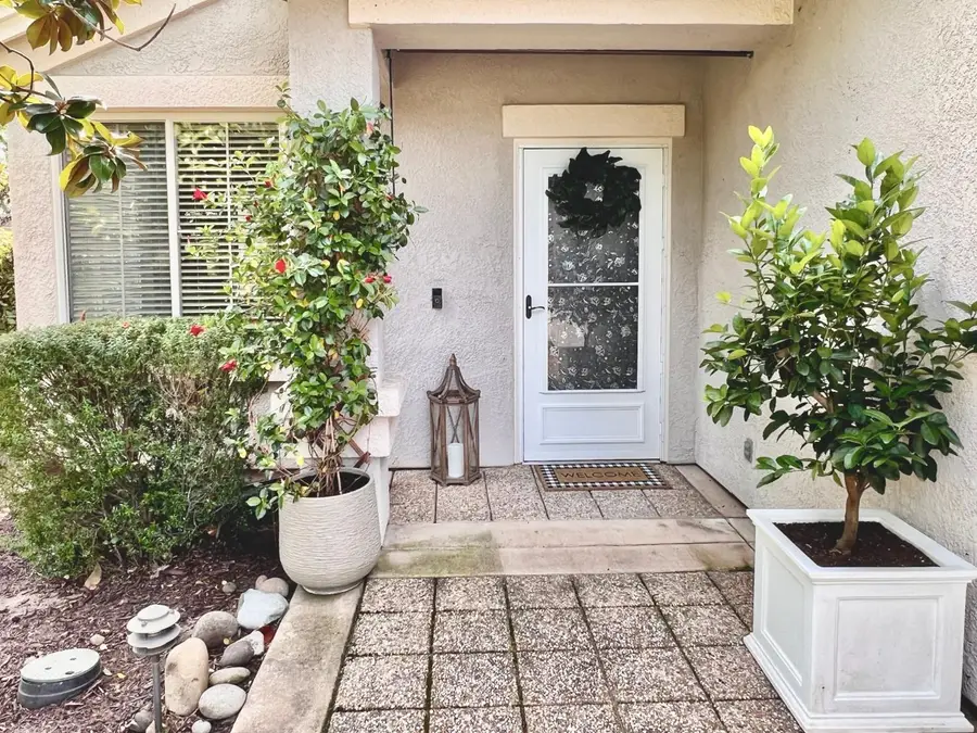 886 Meadowhill Court, Lincoln, CA 95648 - #3