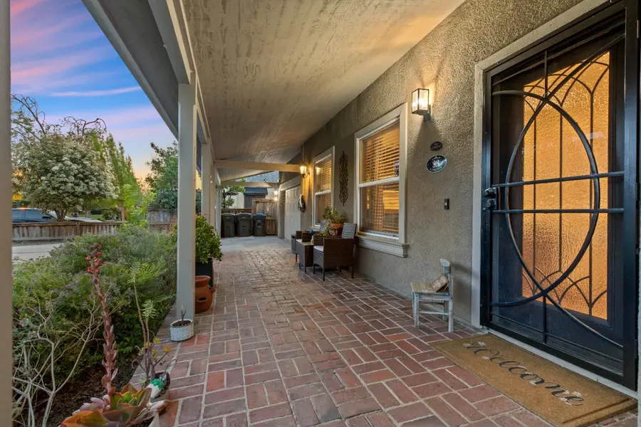 33 E Pine, Stockton, CA 95204 - #2