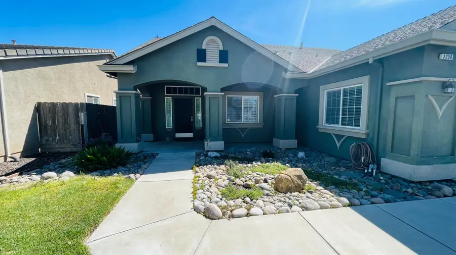 3256 Kyle Avenue, Riverbank, CA 95367 - #2