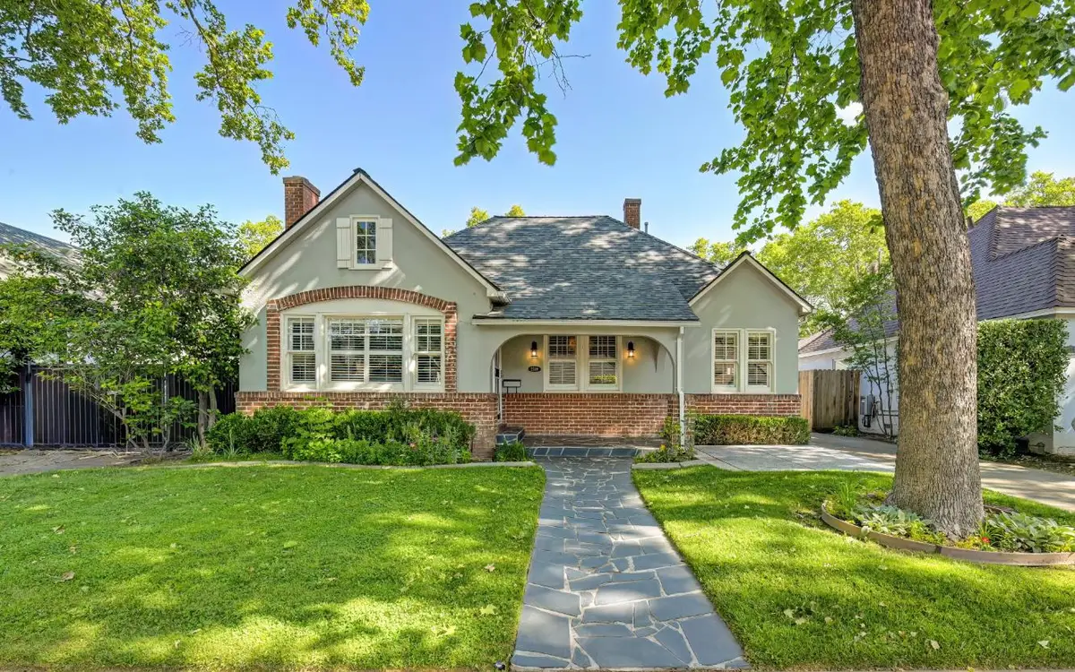 2509 8th Avenue, Sacramento, CA 95818 - #1