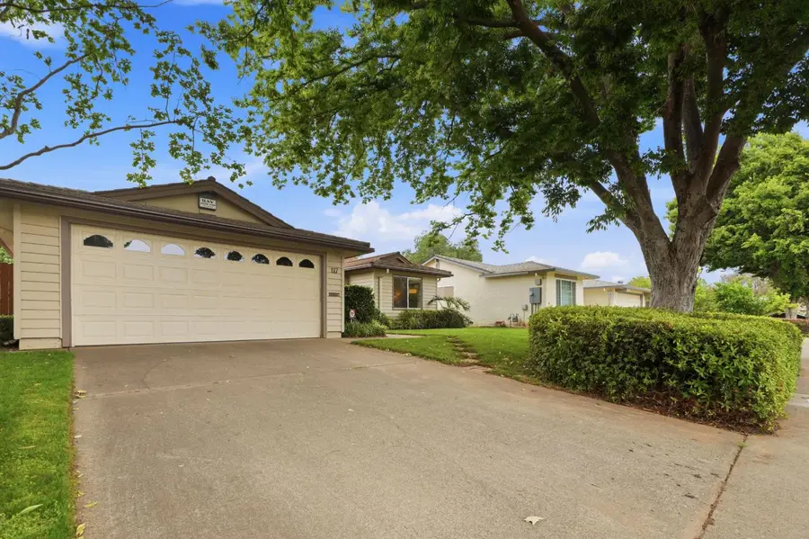 117 Waterglen Circle, Sacramento, CA 95826 - #2
