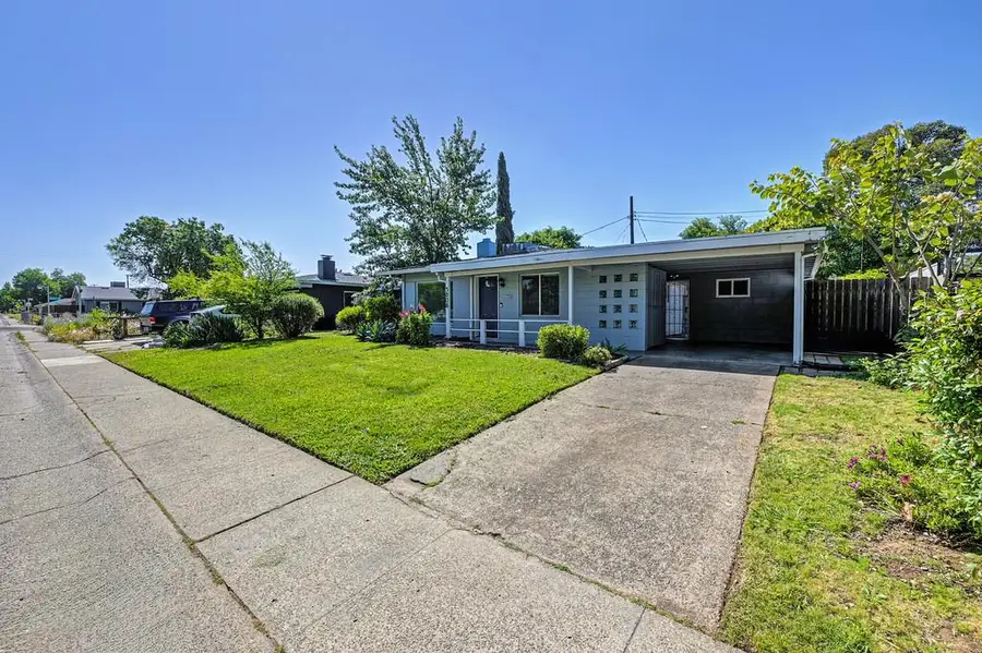 5808 21st Avenue, Sacramento, CA 95820 - #3