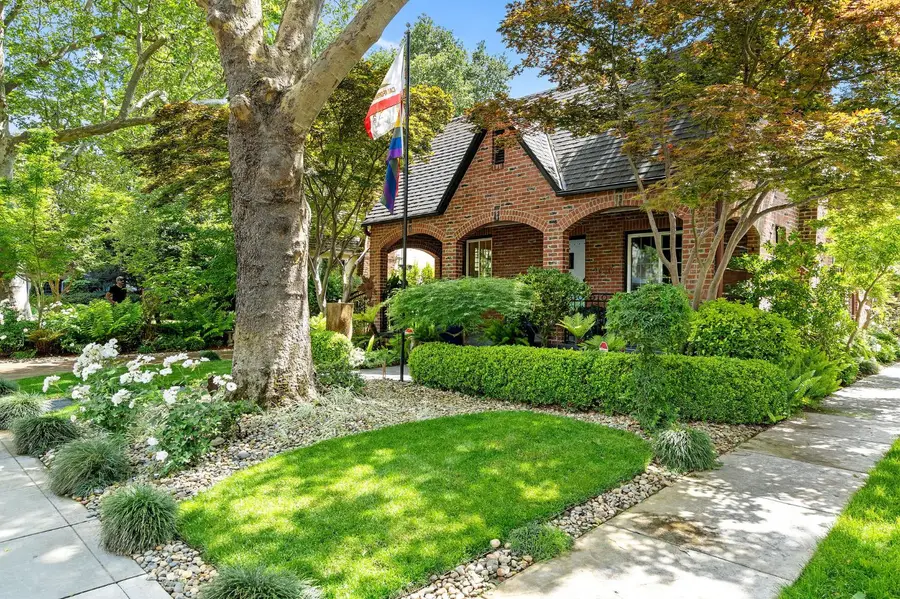 1630 11th Avenue, Sacramento, CA 95818 - #3