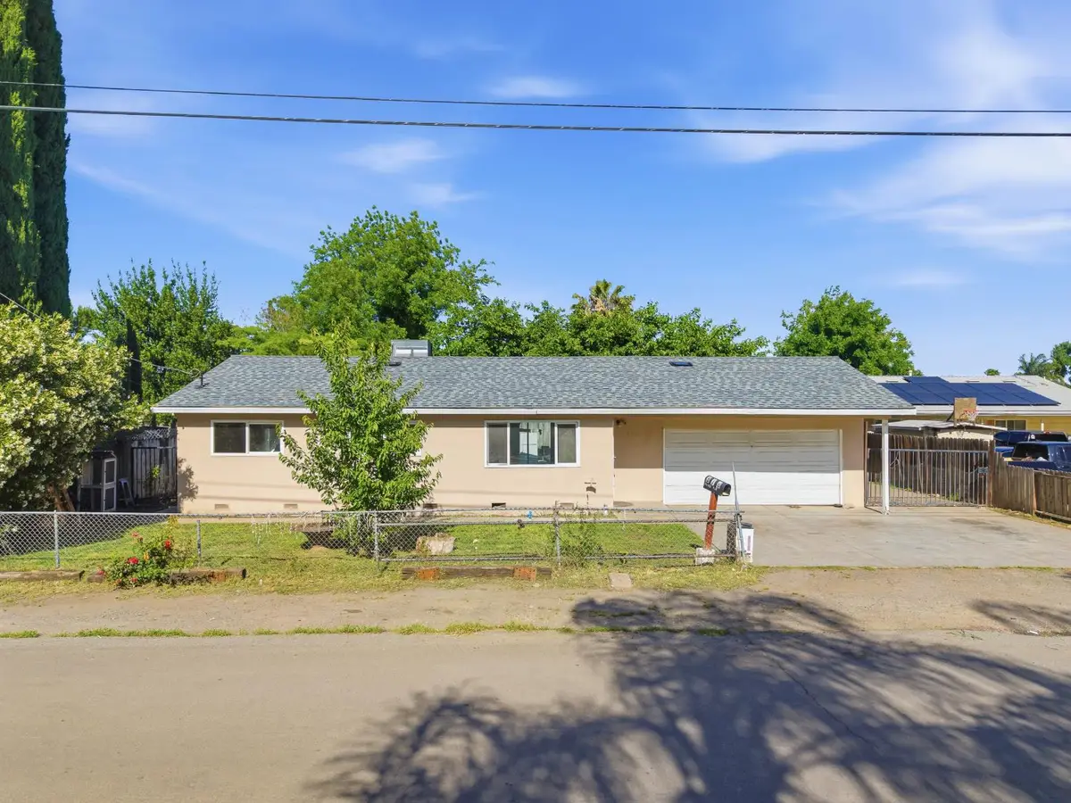 378 S Coolidge Avenue, Stockton, CA 95215 - #1