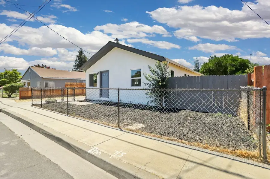 225 Church Street, Waterford, CA 95386 - #2