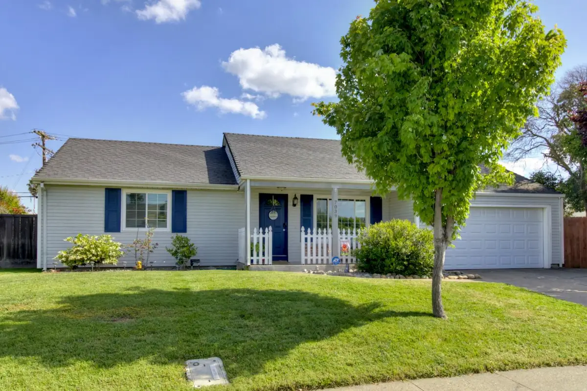 7039 Demaret Drive, Sacramento, CA 95822 - #1