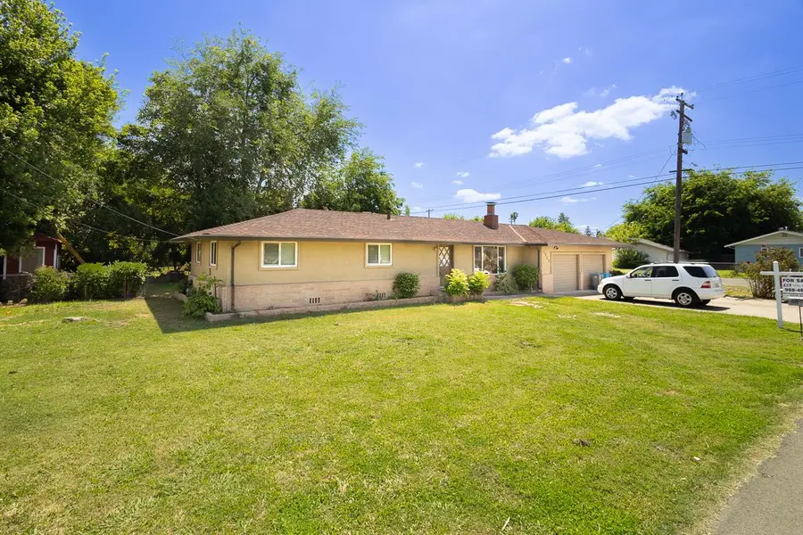 1048 Laurel Avenue, Olivehurst, CA 95961 - #2