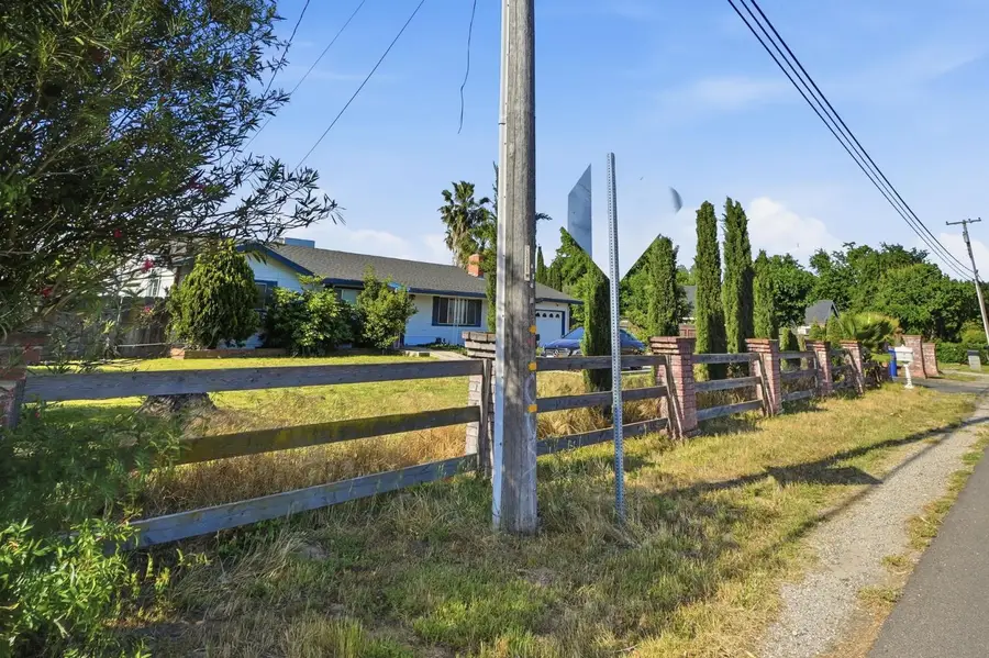 6845 Camellia Drive, Atwater, CA 95301 - #3