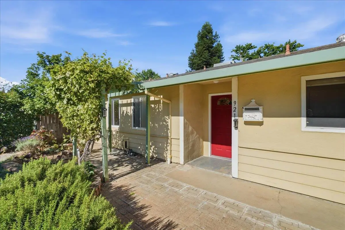 921 Patricia Way, Sacramento, CA 95864 - #1