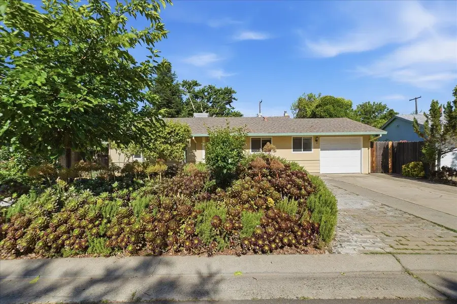 921 Patricia Way, Sacramento, CA 95864 - #3