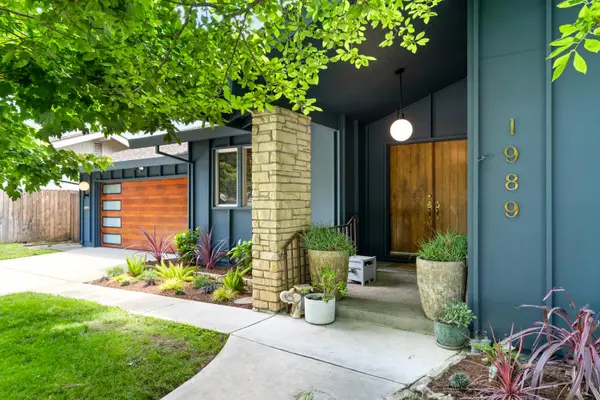 1989 University Avenue, Sacramento, CA 95825