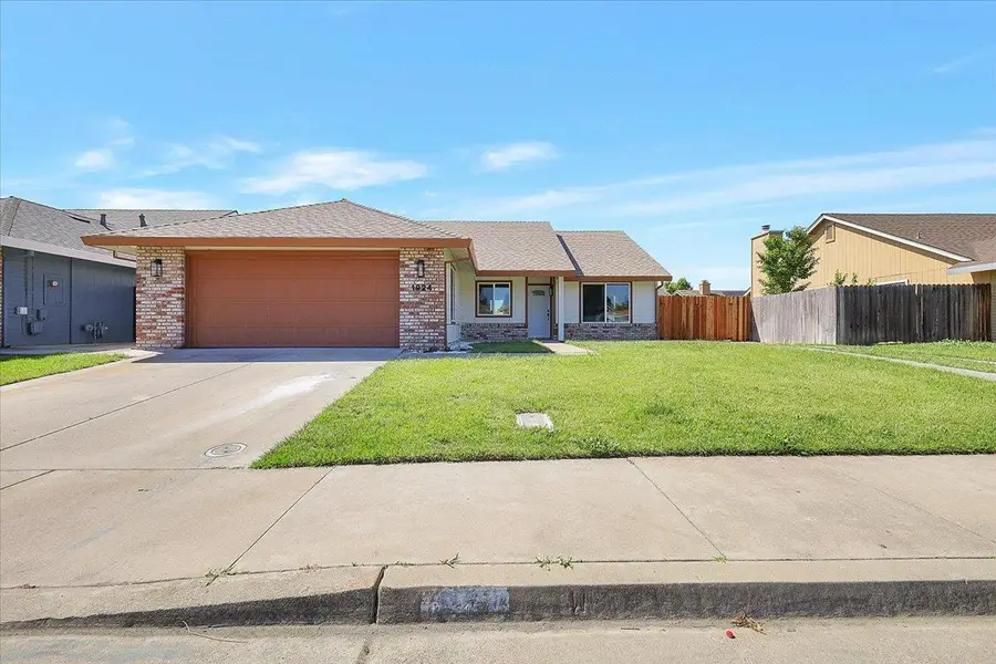 1924 Pebble Beach Drive, Yuba City, CA 95993 - #2