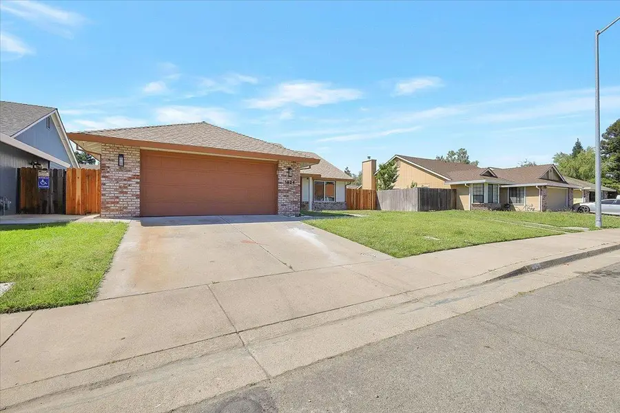 1924 Pebble Beach Drive, Yuba City, CA 95993 - #3