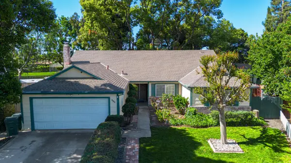 986 Pebble Way, Manteca, CA 95336