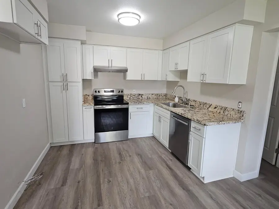 2225 Arliss Way, Sacramento, CA 95822 - #2