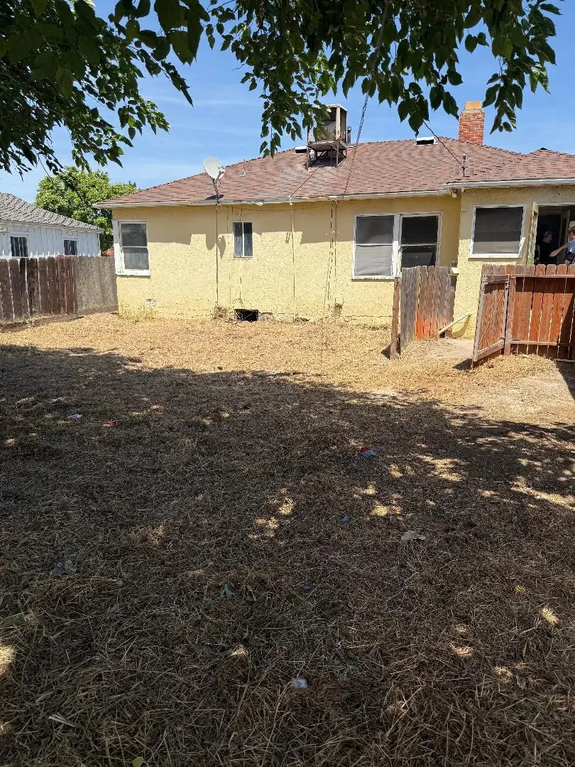 1514 P Street, Firebaugh, CA 93622 - #2