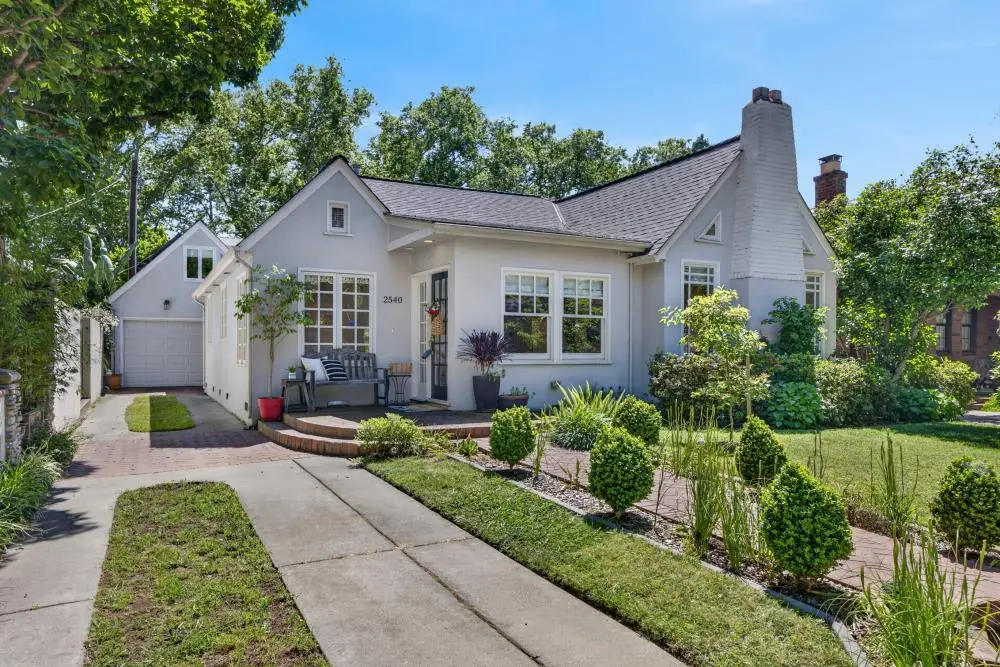 2540 6th Avenue, Sacramento, CA 95818 - #1