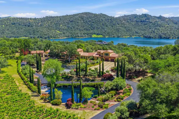 9688 Clos Du Lac Circle, Loomis, CA 95650