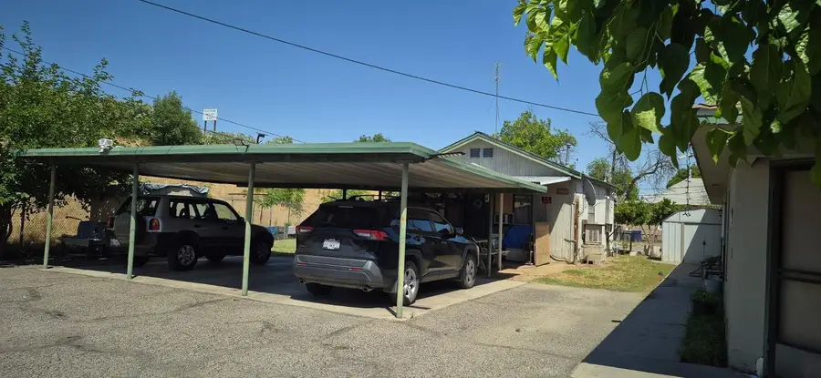 2263 E Thomas Avenue, Fresno, CA 93701 - #2