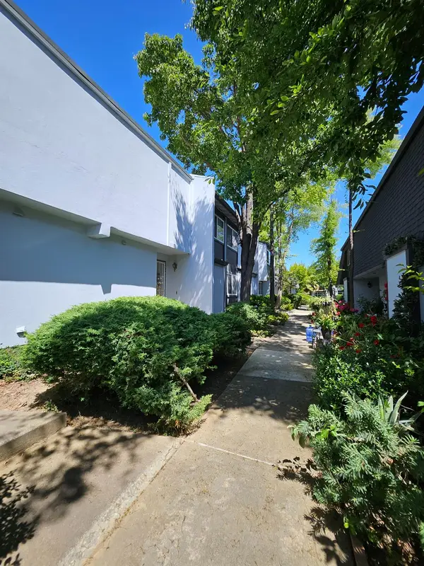 5152 Greenberry Drive, Sacramento, CA 95841