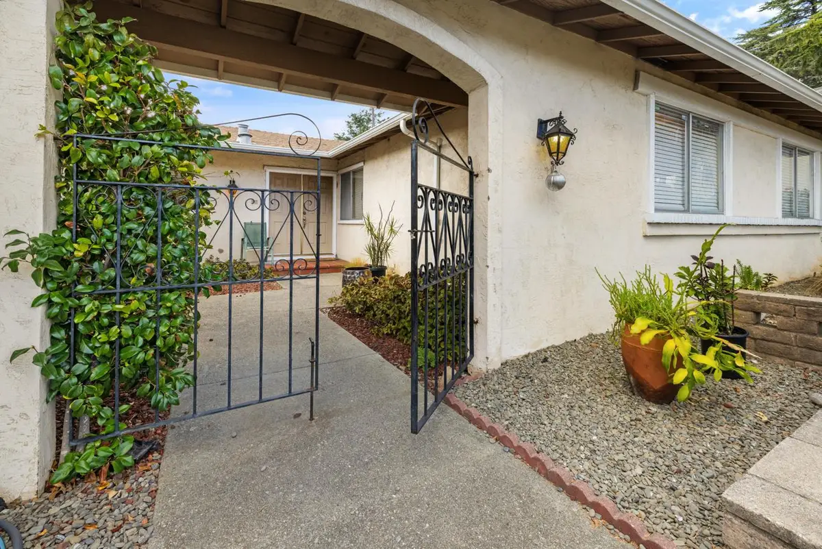 7961 Phaeton Drive, Oakland, CA 94605 - #1