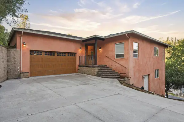 13049 Golden Trout Way, Penn Valley, CA 95946