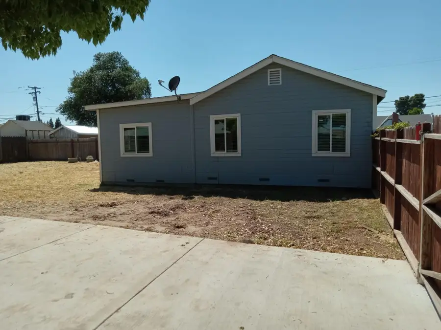 2612 Sierra Street, Riverbank, CA 95367 - #2