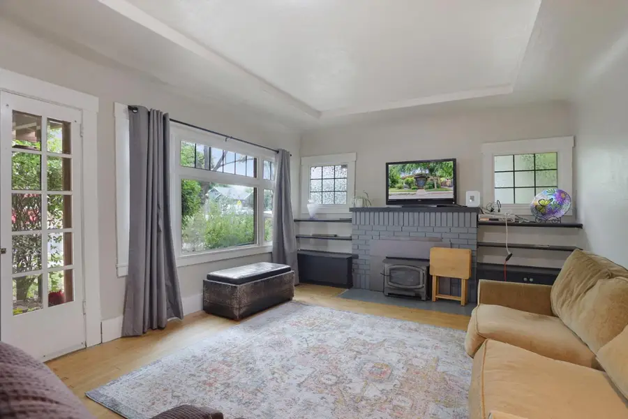 337 W Vine Street, Stockton, CA 95203 - #2