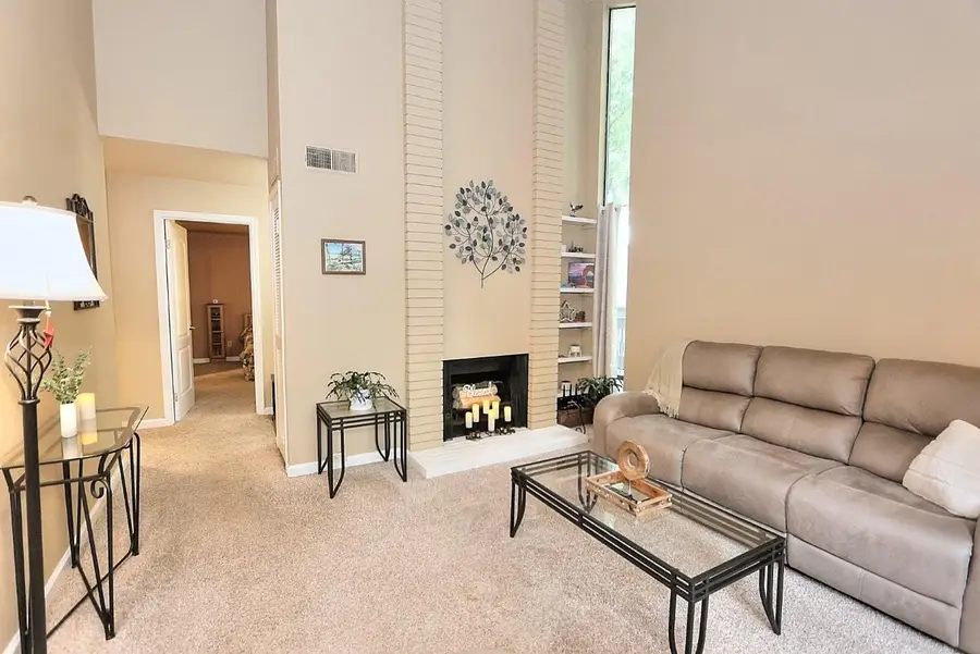 861 Woodside Lane #6, Sacramento, CA 95825 - #3