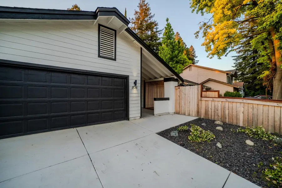 1525 Woodland Oaks Way, Sacramento, CA 95833 - #3