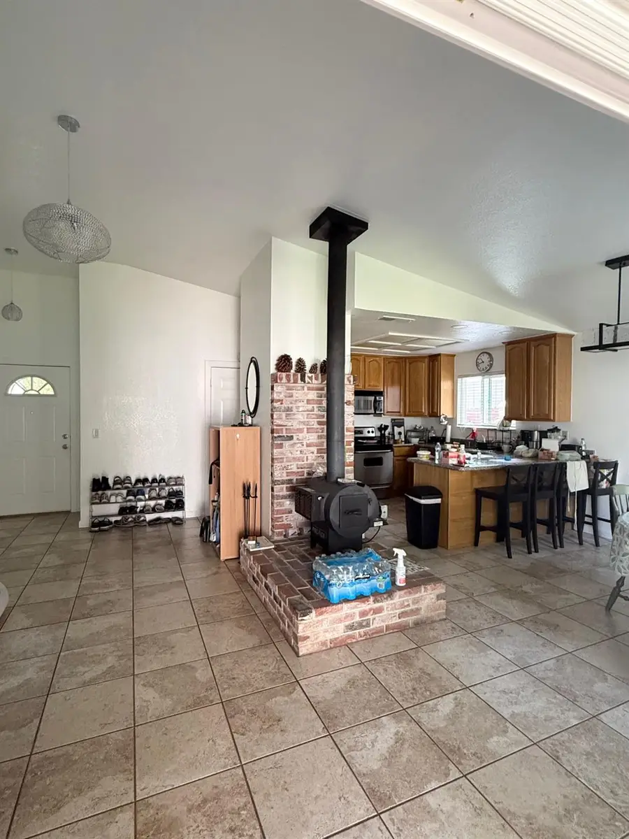 5913 Crowder, Sacramento, CA 95842 - #3